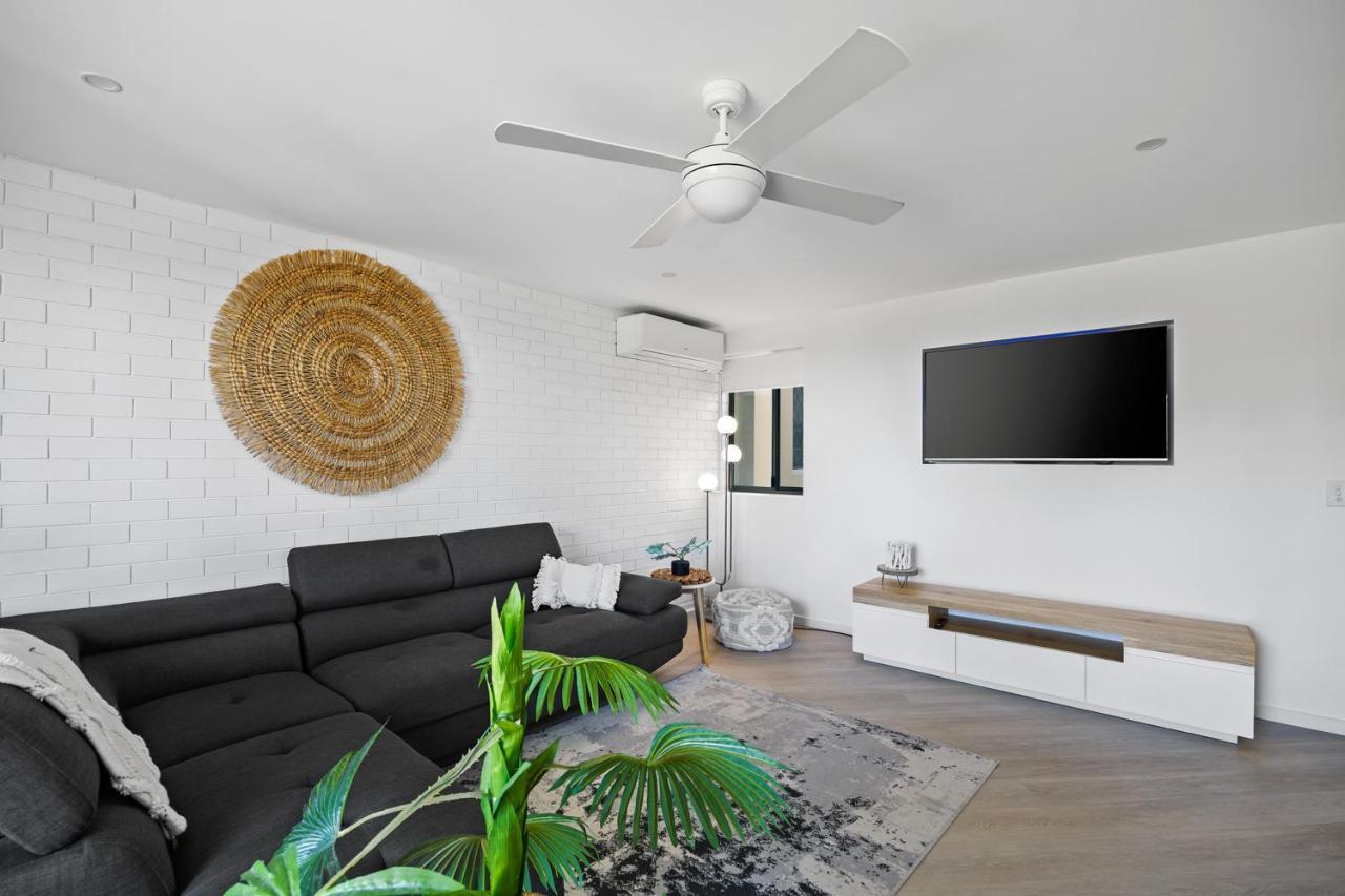Beachside Views 2 Bedroom Apartment مولولابا المظهر الخارجي الصورة
